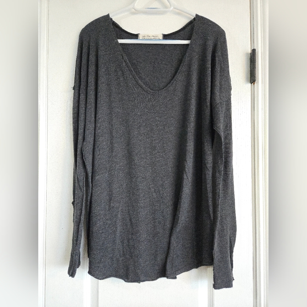 Free People We The Free Charcoal Gray V-Neck Long Sleeve Tee with Snap Sleeves M